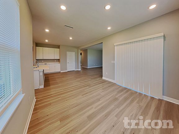 3rd image of 4740 Mineral Ln