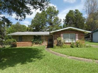 317 Sherwood Dr, Selma, AL 36701
