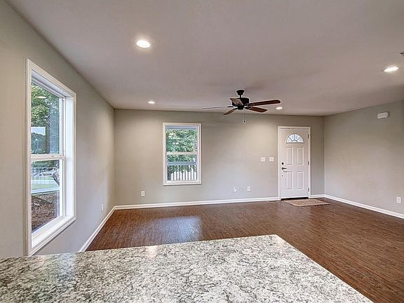 5th image of 113 Monte Vista Dr
