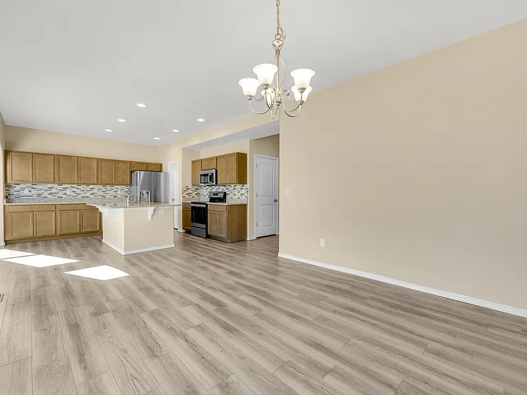 10327 Finn Dr — Photo 6