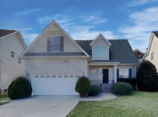 2483 Oak Hill Dr, Murfreesboro, TN 37130