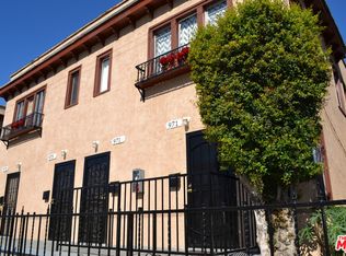 971 W 42nd Pl, Los Angeles, CA 90037