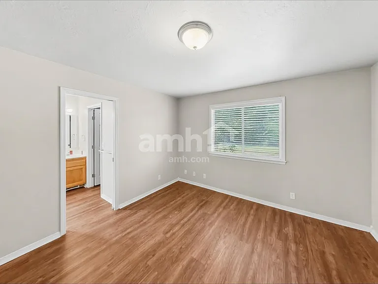 501 N Mira Ave — Photo 8