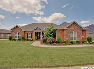 32 Holly Park Blvd, Huntsville, AL 35824