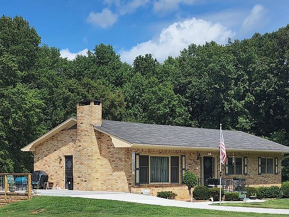 2nd image of 63 Mimosa Dr