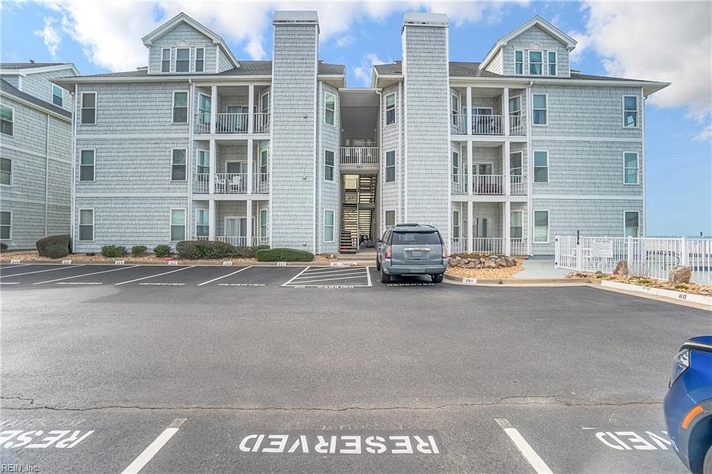 2317 Beach Haven Dr APT 202, Virginia Beach, VA 23451 | Zillow