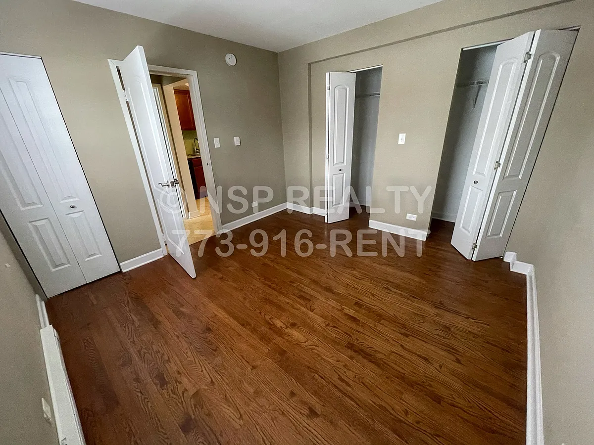 Building Photo - 7632.5 N Milwaukee Ave #2A