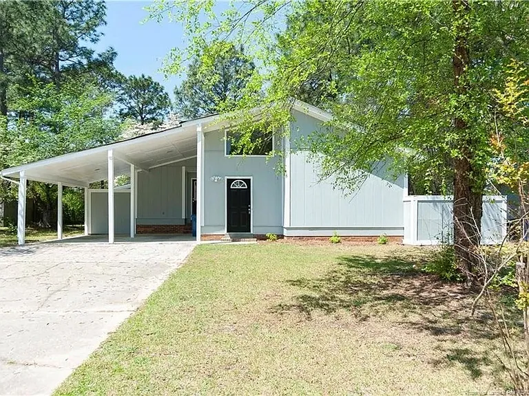 2012 Lakemeadow Dr — Photo 1