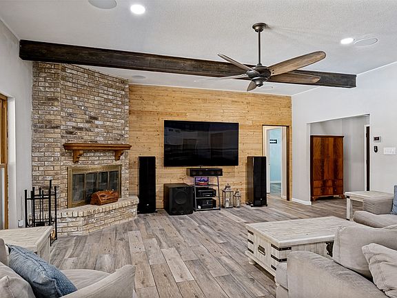 2nd image of 3716 Wood Rail Dr