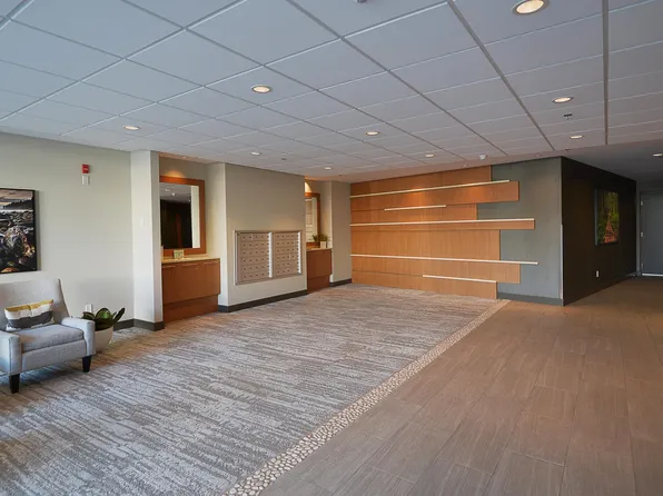 5665 Teredo St #306, Sechelt, BC V7Z 0J2