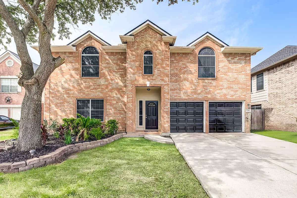 Building Photo - 12415 Silversmine Dr
