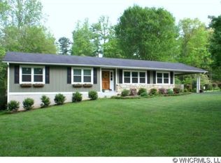 113 Crystal Spring Dr, Laurel Park, NC 28739