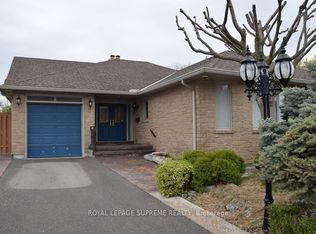 6 Burke St #C07, Toronto, ON M2M 1V2