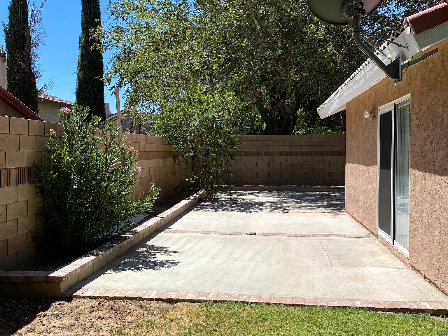 2 bed, 1160 sqft, $2,400 — Photo 4