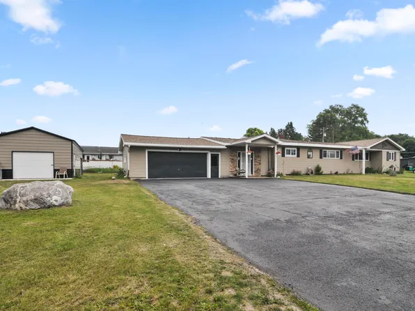 18116 205th Ave, Big Rapids, MI 49307