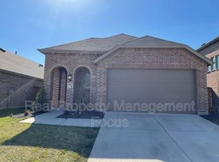 3967 Chesapeake Ln, Heartland, TX 75126