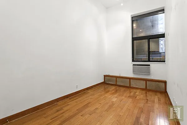 Rented by Halstead Real Estate | media 4