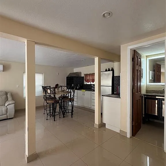 1212 E Columbus Dr #DOWN — Photo 11