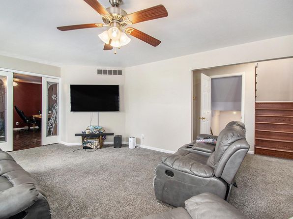13849 3rd Rd, Plymouth, IN 46563
