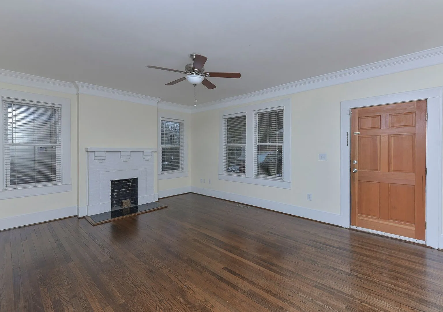 Five Points House For Usc Students! Pre-Leasing For 2027-2028 — Photo 4