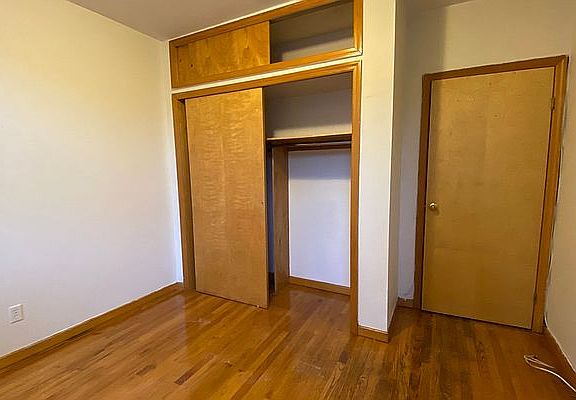 4th image of 143 Essex St APT 1