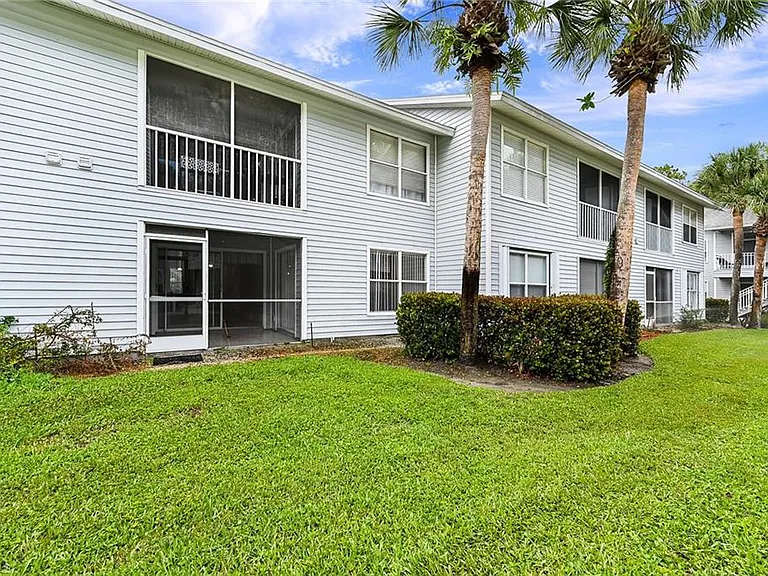 1933 Courtyard Way #D-103 — Photo 19