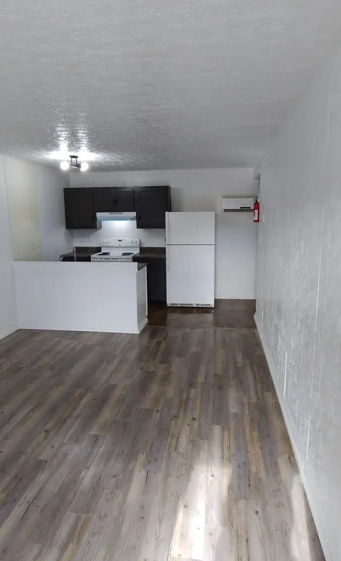 712 Old Roane St — Photo 3