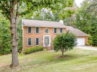 516 Kingsgate Rdg, Stone Mountain, GA 30088