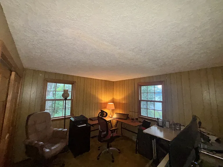 Fourth Bedroom/ Office