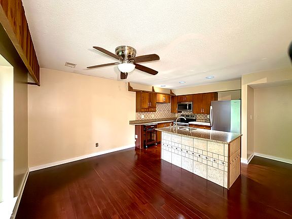 3rd image of 9451 S Pointe Lasalles Dr #63