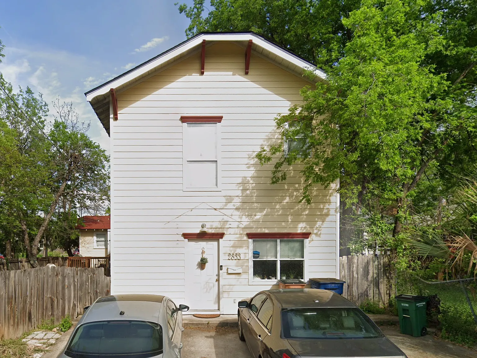 2833 San Pedro St — Photo 2