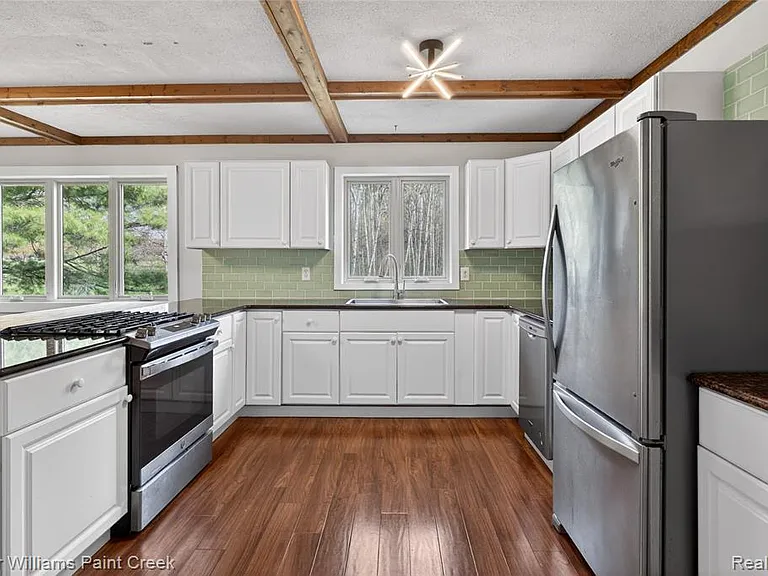 1727 Linksview Way — Photo 15