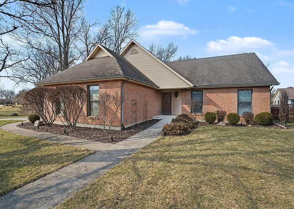 1st image of 885 Chelsea Ln