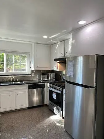 1650 Fisher Dr — Photo 5
