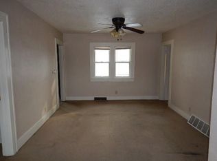 2825 Schaeffer Dr SW, Cedar Rapids, IA 52404