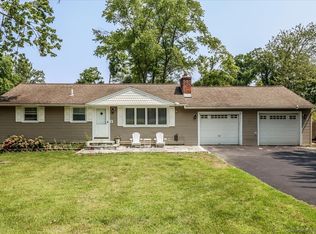 32 N Pleasant Rise, Brookfield, CT 06804