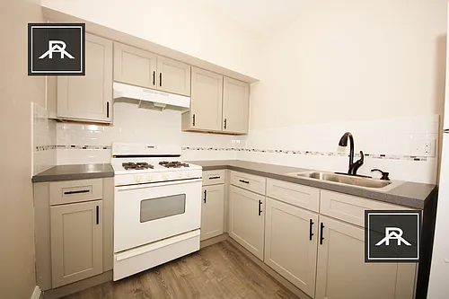 6 Chiswick Rd Photo 1