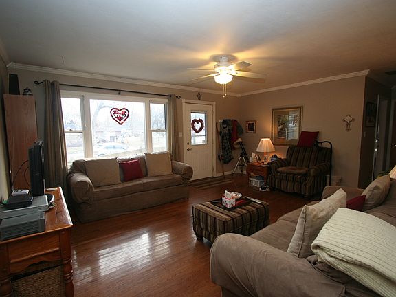 2nd image of 713 W North 2nd St