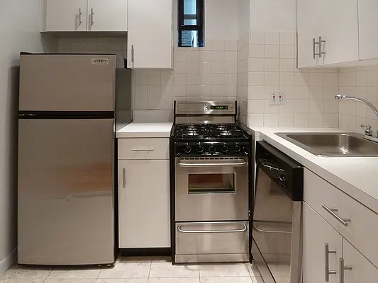 Rented by WAM Partners - William Moses Co. | media 64