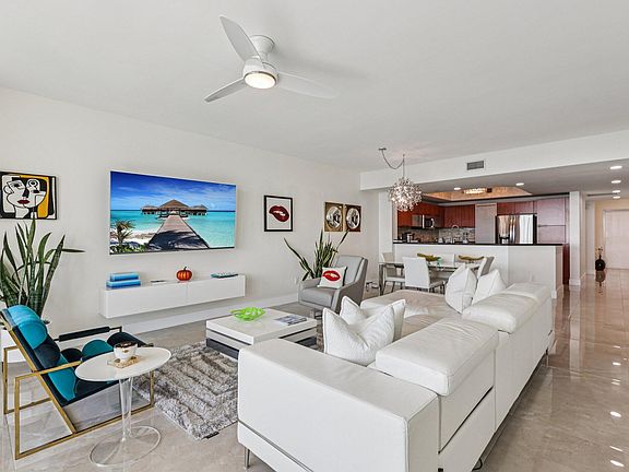 2nd image of 2640 Lake Shore Dr Unit 2312