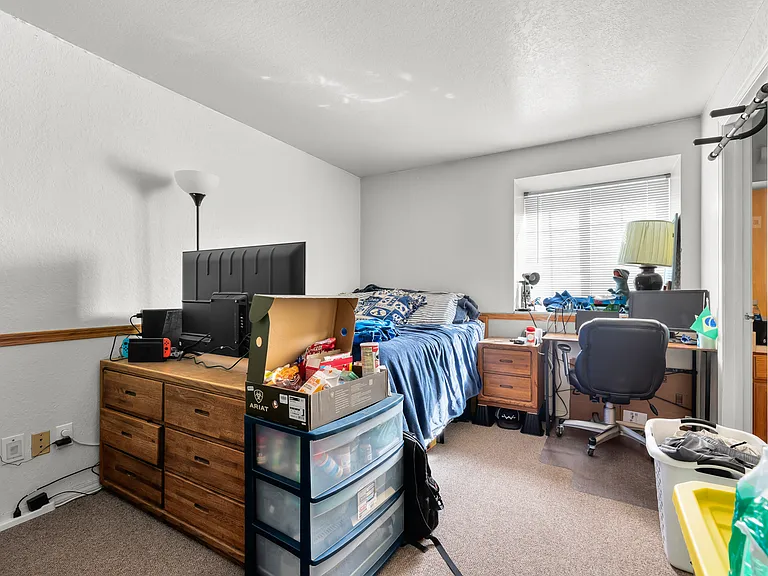 724 W 1720 N #303 — Photo 11