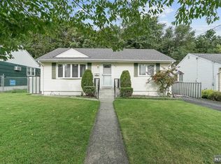 453 Farnham Ave, Lodi, NJ 07644