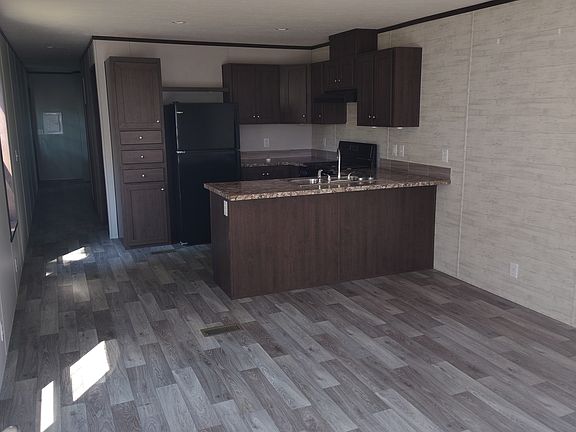 2nd image of 245 SE 29th St #D1