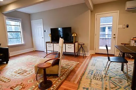 2507 Arbor St #2 — Photo 4