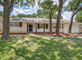 1803 Signet Dr, Euless, TX 76040