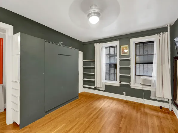 400 Lincoln Place image 3 of 6