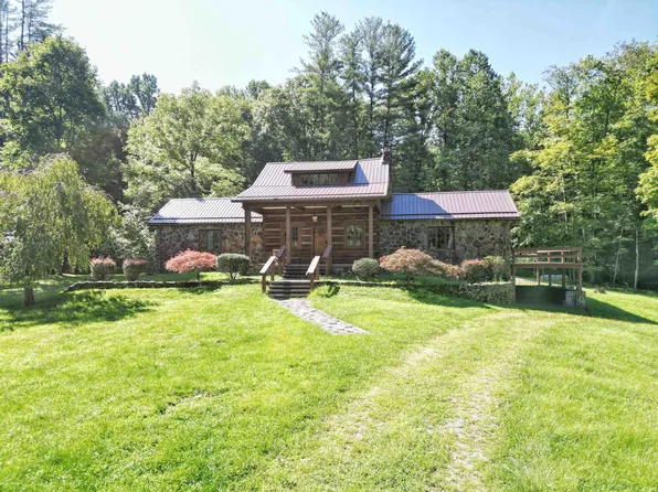 2928 Kings Ridge Rd, Mitchell, IN 47446
