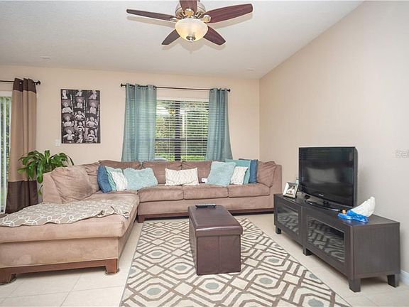 3rd image of 5230 Windsor Lake Cir
