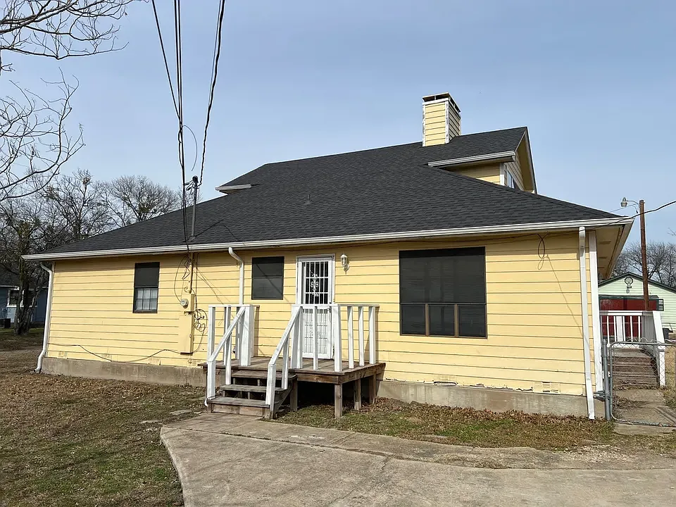 3 bed, 1813 sqft, $1,900 — Photo 3