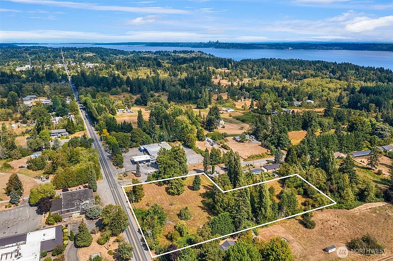 2nd image of 19200 Vashon Highway SW